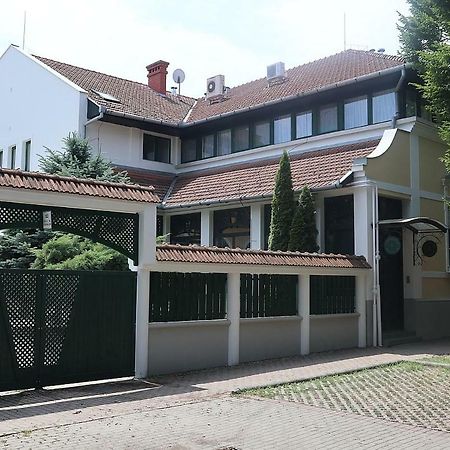 فندق Szlovak Panzio بيكيسكسابا المظهر الخارجي الصورة