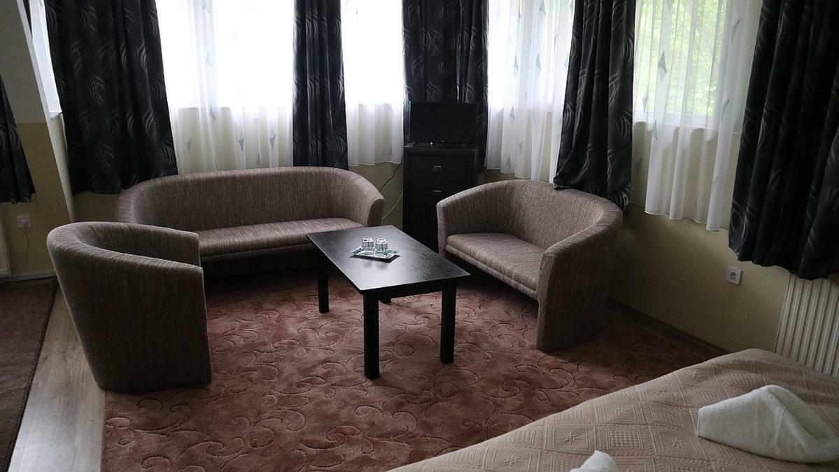 فندق Szlovak Panzio بيكيسكسابا المظهر الخارجي الصورة