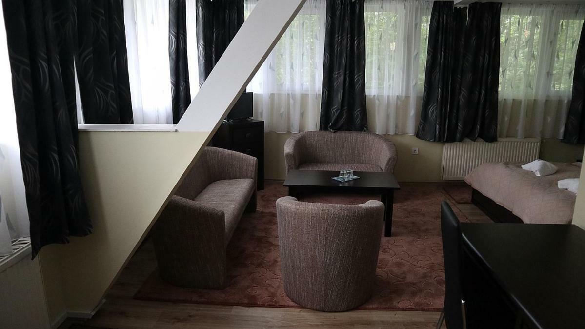 فندق Szlovak Panzio بيكيسكسابا المظهر الخارجي الصورة