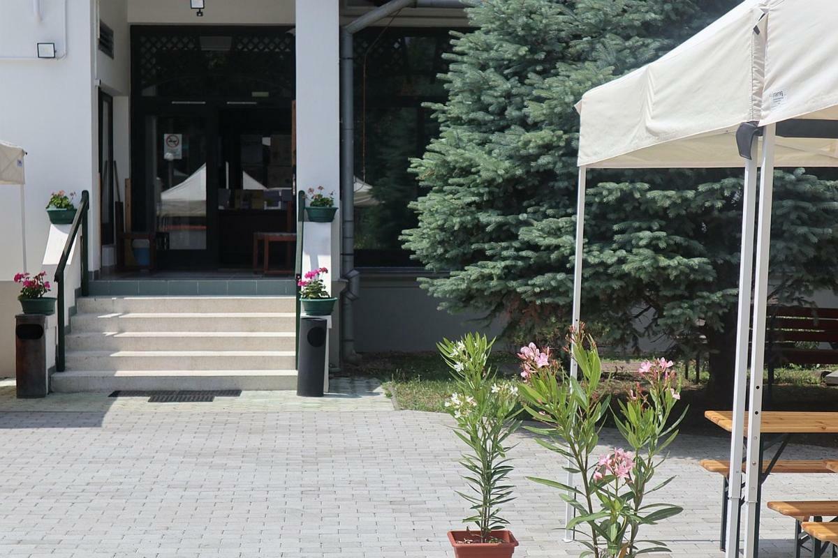 فندق Szlovak Panzio بيكيسكسابا المظهر الخارجي الصورة