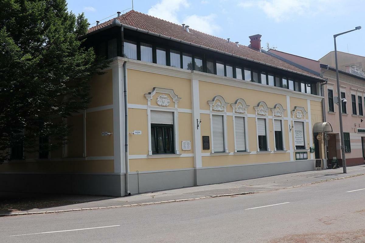 فندق Szlovak Panzio بيكيسكسابا المظهر الخارجي الصورة
